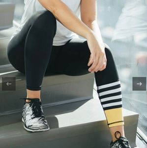 ZYIA Bumblebee Light N Tight Legging
